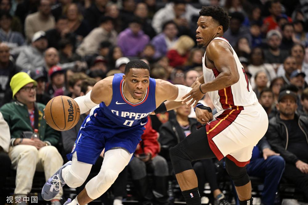 他以极高的 他以极高的