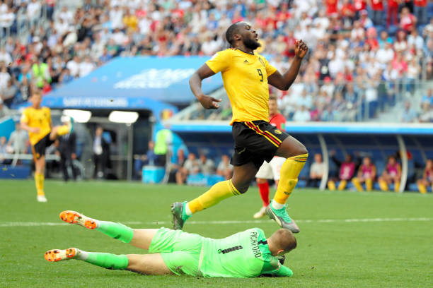 使他成為場 使他成為場